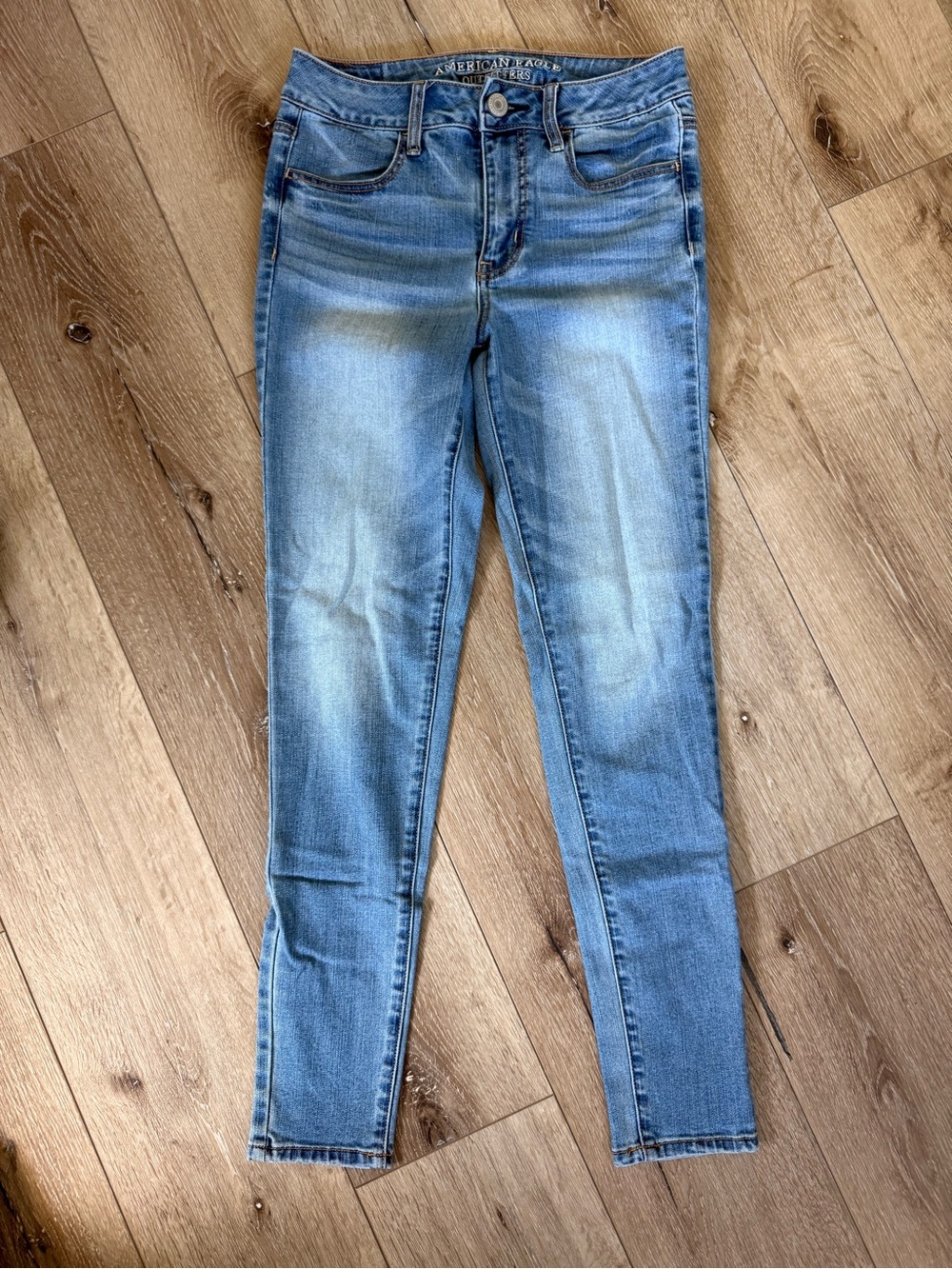 American Eagle Outfitters Women's Faded Blue Skinny Jeans